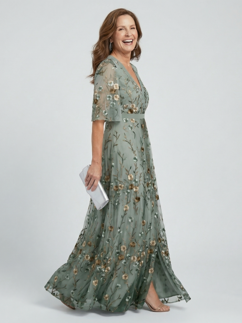 SELORA | HALTER BLOOM FLOW MAXI DRESS