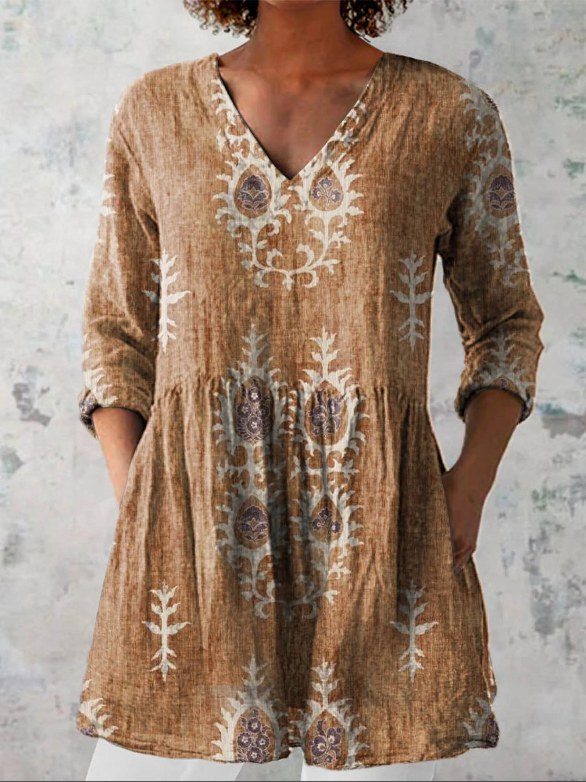 ELISE | LONG BLOUSE WITH V-NECK