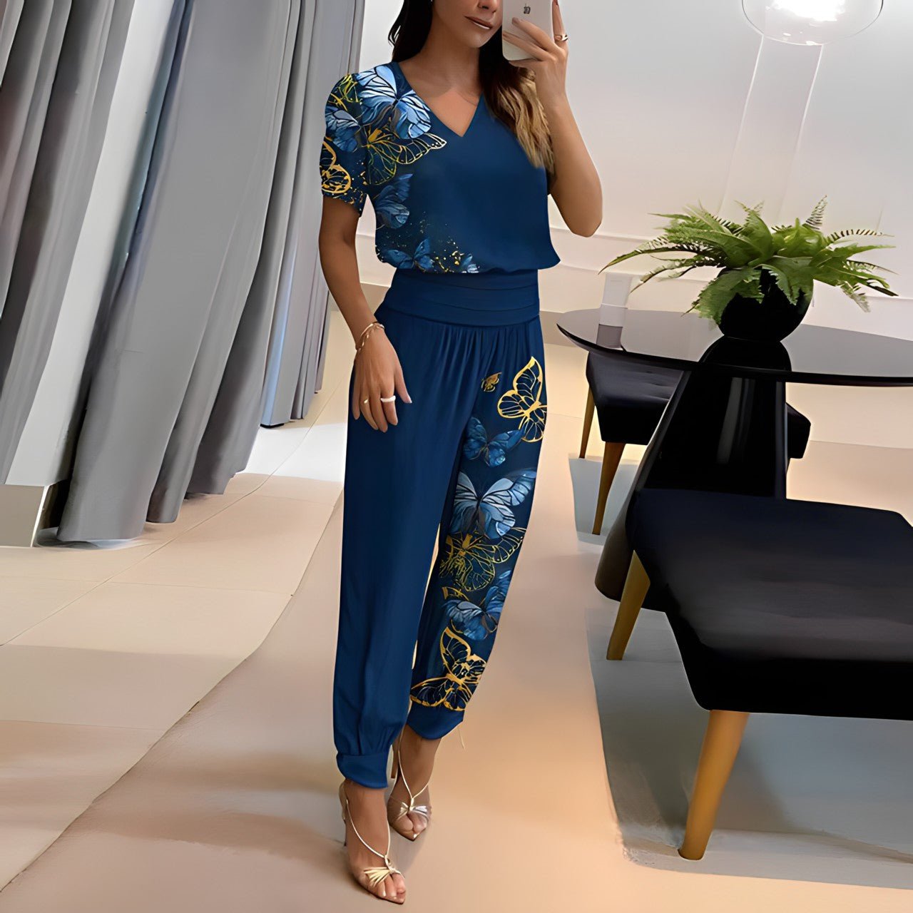 Daphne - Fashionable and Trendy Set